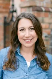 Elizabeth Earnshaw Avatar