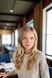 Nathalia Holt Avatar